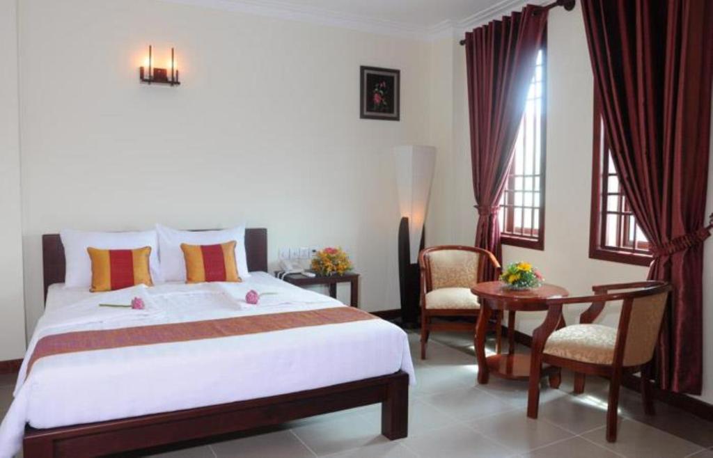 פנום פן V N E Hotel חדר תמונה