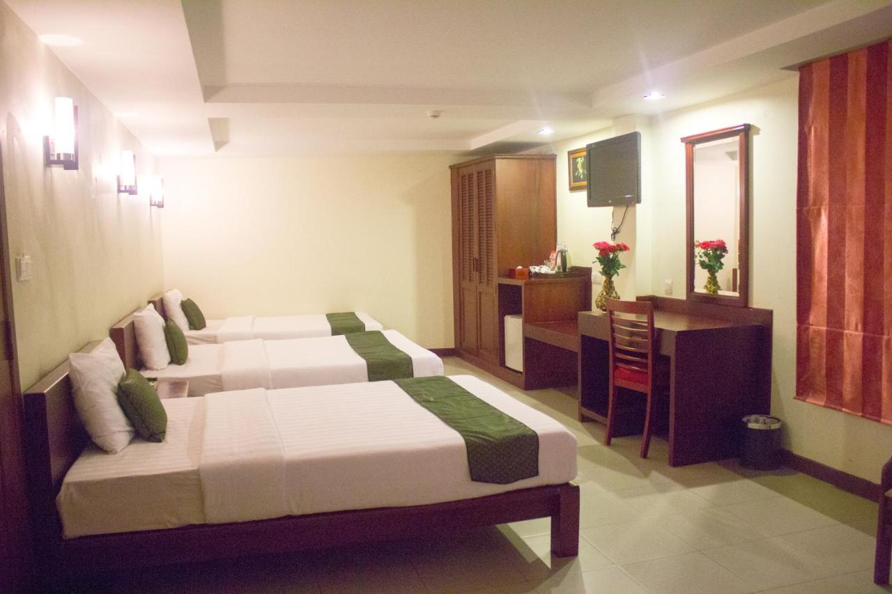 פנום פן V N E Hotel מראה חיצוני תמונה