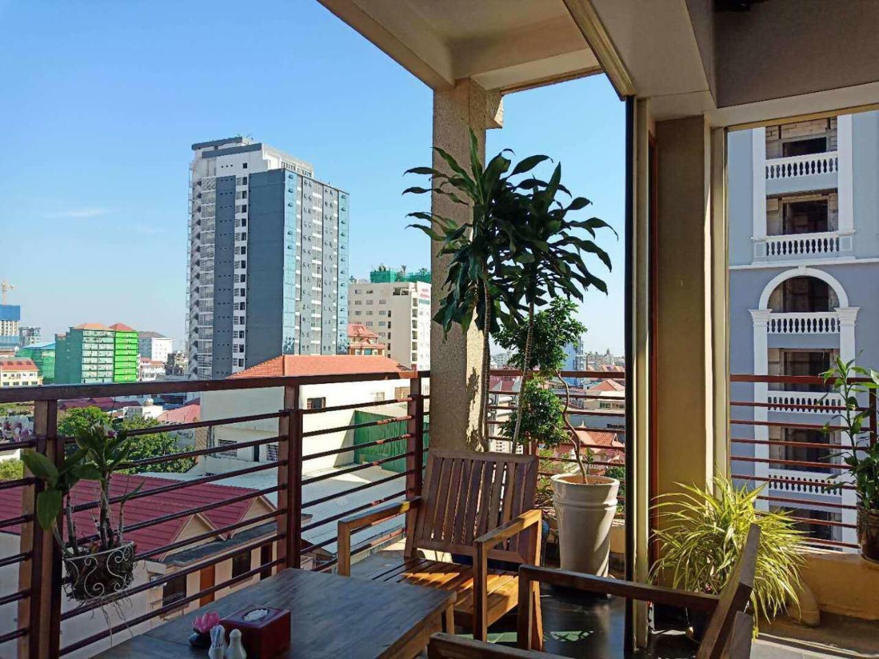 פנום פן V N E Hotel מראה חיצוני תמונה